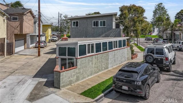 1521 Marine, Seal Beach, CA 90740
