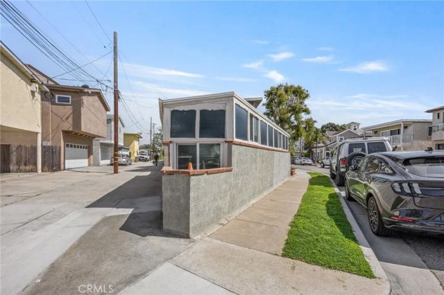 1521 Marine, Seal Beach, CA 90740