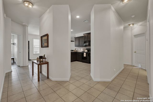 471 Copper Hill, New Braunfels, TX 78130