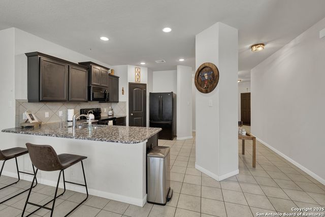 471 Copper Hill, New Braunfels, TX 78130