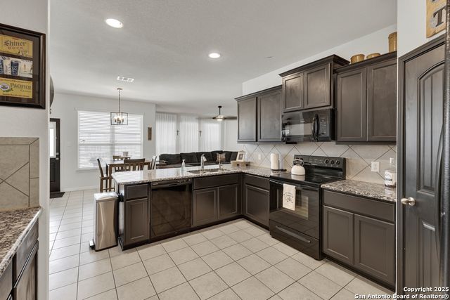471 Copper Hill, New Braunfels, TX 78130