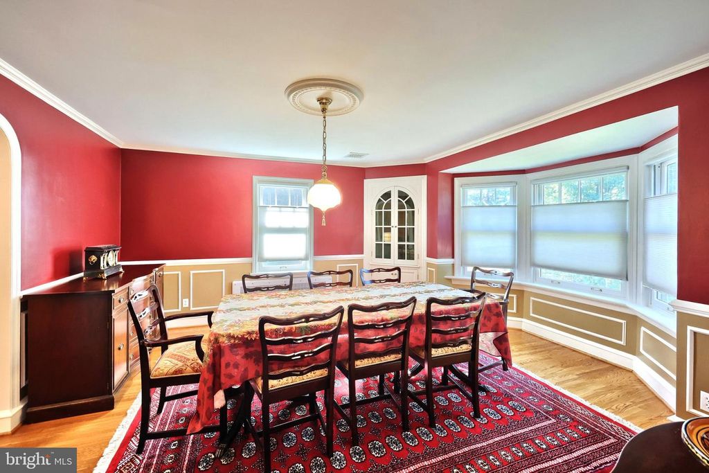 Image 16 of property listing at 30 S ROCKBURN ST, York, PA 17402