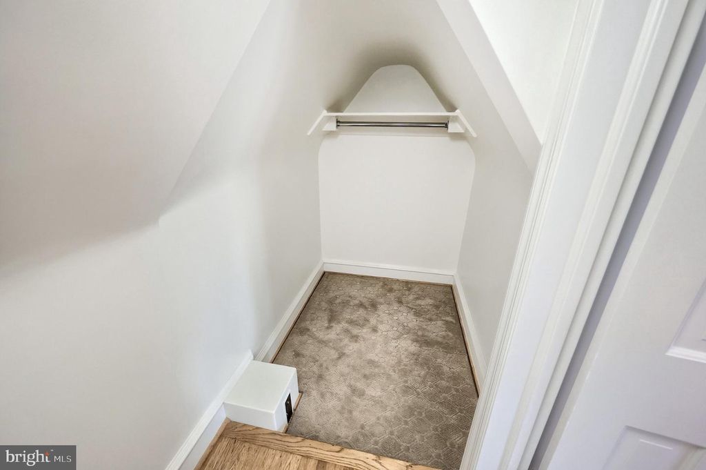 Image 26 of property listing at 30 S ROCKBURN ST, York, PA 17402