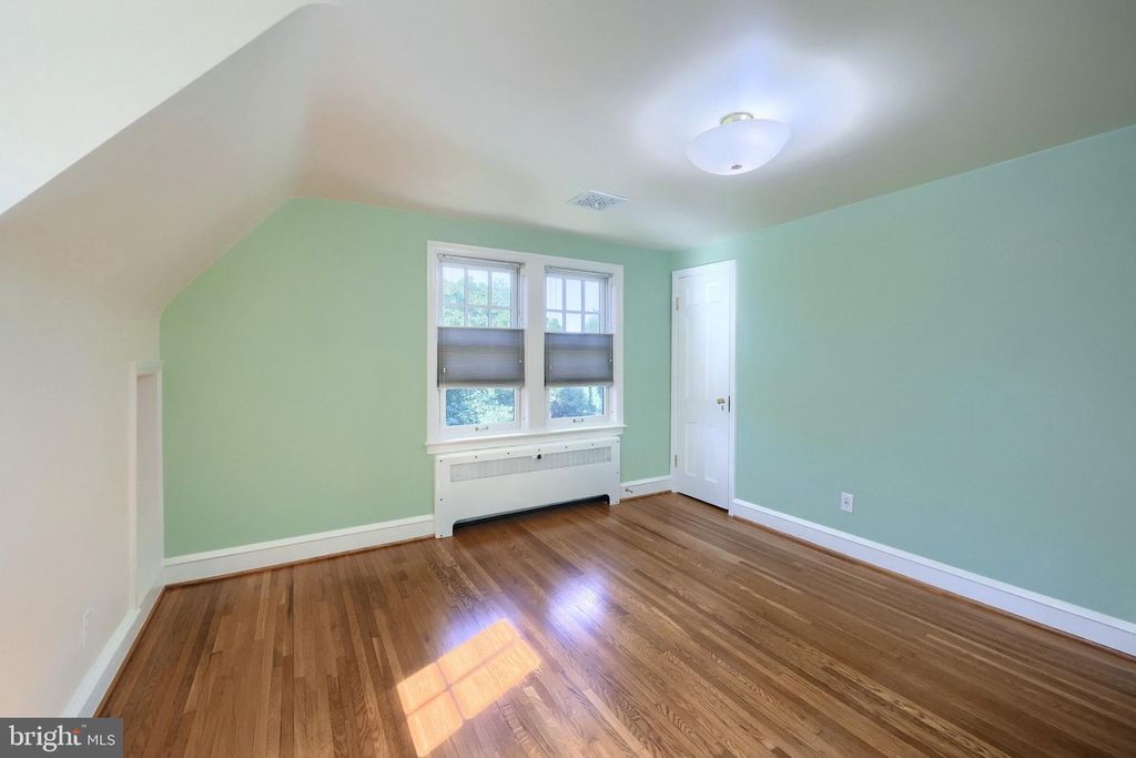 Image 29 of property listing at 30 S ROCKBURN ST, York, PA 17402