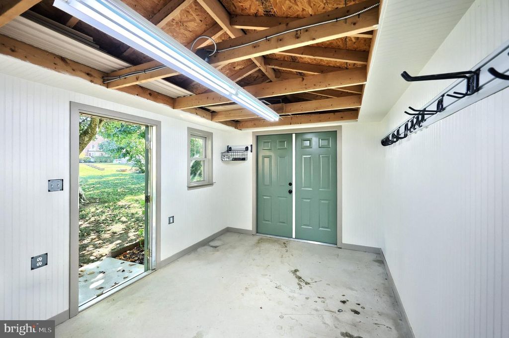 Image 43 of property listing at 30 S ROCKBURN ST, York, PA 17402