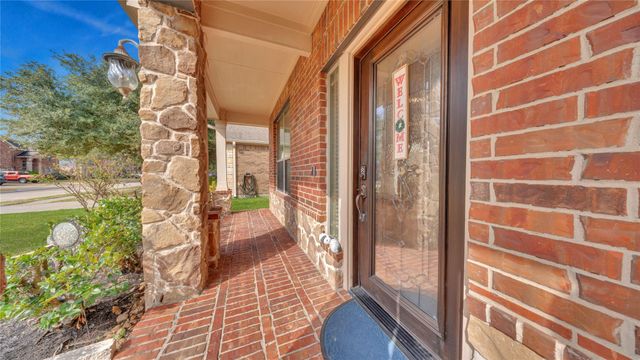 23502 Starbridge Lake Lane, Richmond, TX 77407