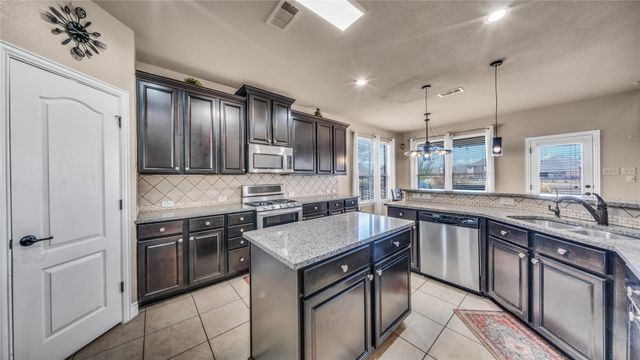 23502 Starbridge Lake Lane, Richmond, TX 77407