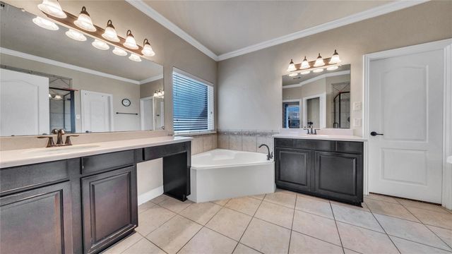 23502 Starbridge Lake Lane, Richmond, TX 77407