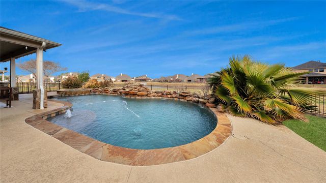 23502 Starbridge Lake Lane, Richmond, TX 77407