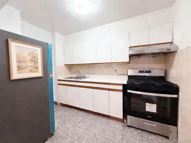 42-55 Colden Street 16D, Flushing, NY 11355