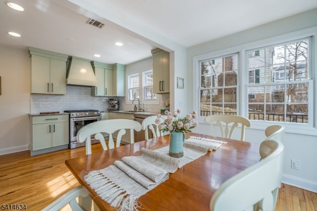 3 Long Hill Ln, Chatham Twp., NJ 07928