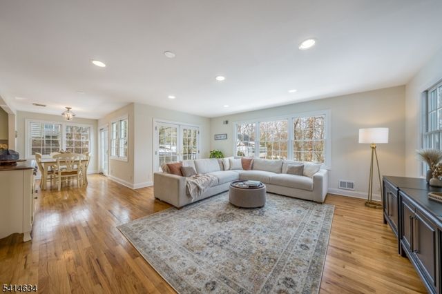 3 Long Hill Ln, Chatham Twp., NJ 07928