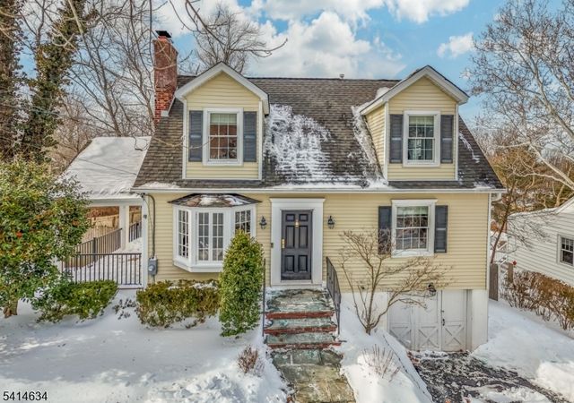 3 Long Hill Ln, Chatham Twp., NJ 07928