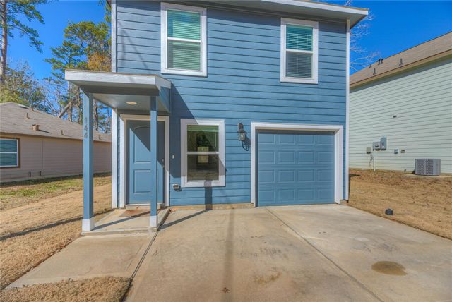 144 Black Walnut, Livingston, TX 77351