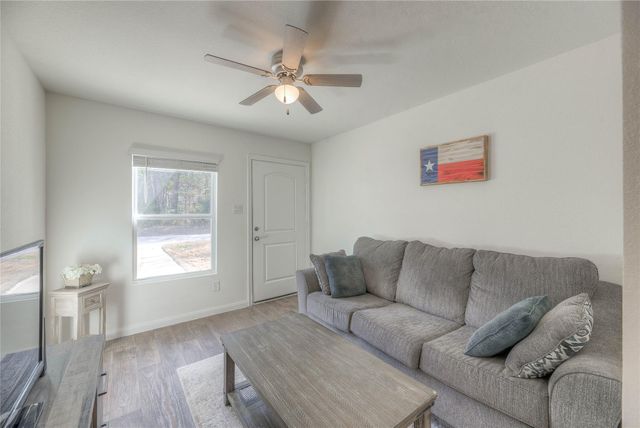 144 Black Walnut, Livingston, TX 77351