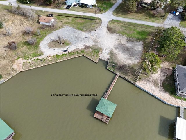 144 Black Walnut, Livingston, TX 77351