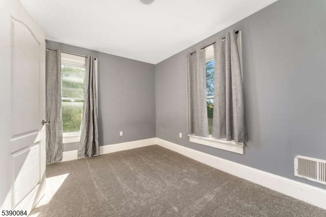 15 W Johnston St, Washington Boro, NJ 07882