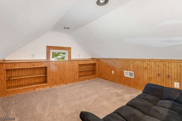 15 W Johnston St, Washington Boro, NJ 07882