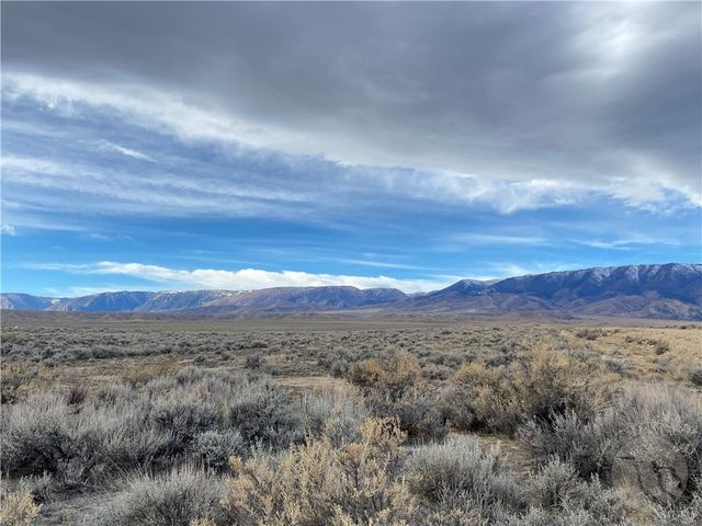 6 Roberts Trail West, Belfry, MT 59008