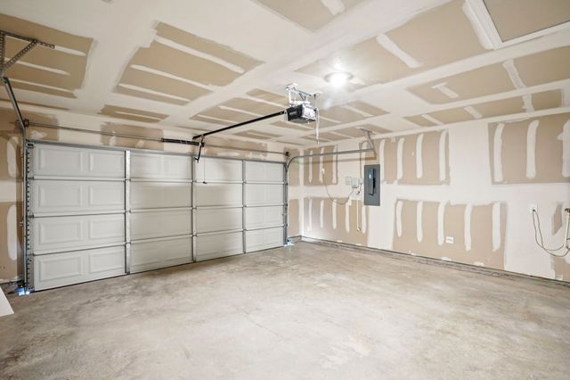 6761 Iron Oak Road, Fort Worth, TX 76036