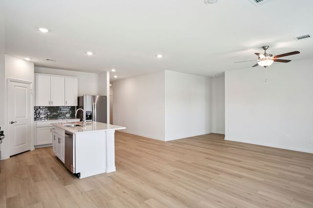 6761 Iron Oak Road, Fort Worth, TX 76036