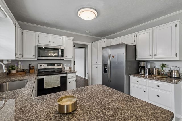 1883 Coles Ferry Pike, Lebanon, TN 37087