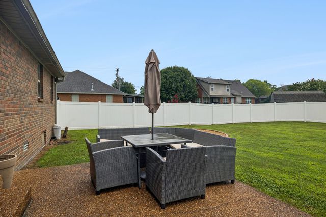 1883 Coles Ferry Pike, Lebanon, TN 37087