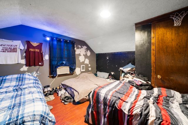 57 Ruskin St, Chicopee, MA 01020