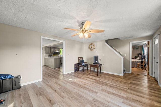 57 Ruskin St, Chicopee, MA 01020