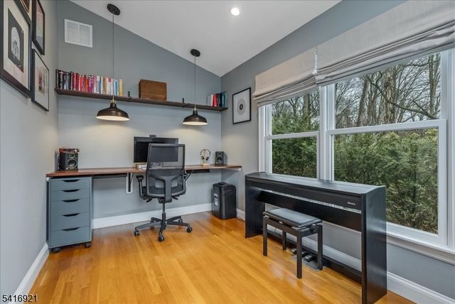 226 Mountain Ave, Summit City, NJ 07901