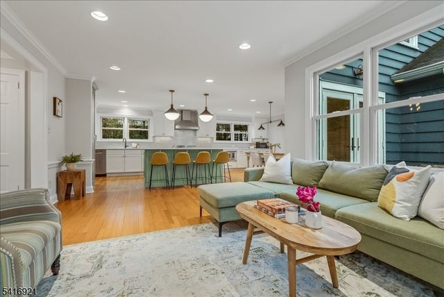 226 Mountain Ave, Summit City, NJ 07901