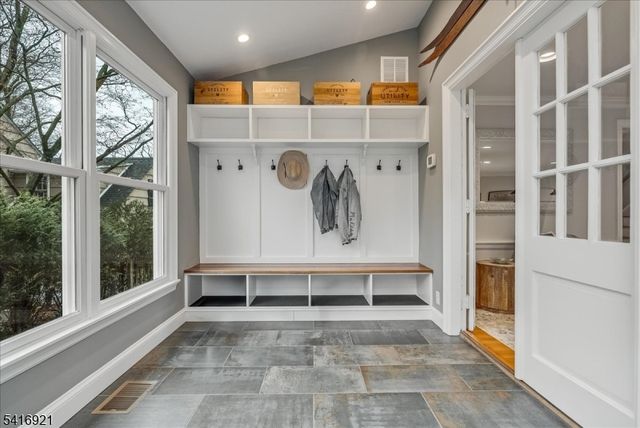 226 Mountain Ave, Summit City, NJ 07901