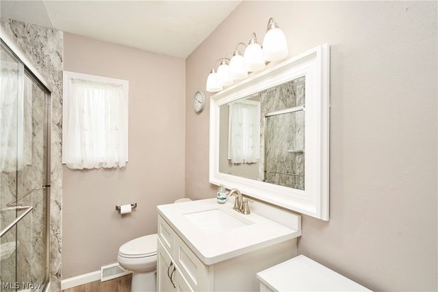 1103 Owsley Road, Mcdonald, OH 44437