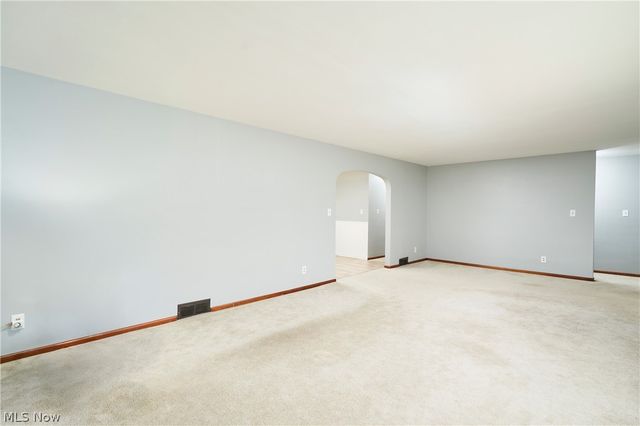 1103 Owsley Road, Mcdonald, OH 44437