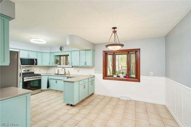 1103 Owsley Road, Mcdonald, OH 44437