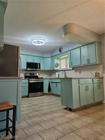 1103 Owsley Road, Mcdonald, OH 44437