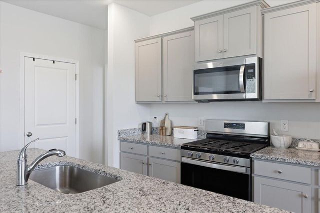 134 Ivory Shadow Road, Summerville, SC 29486