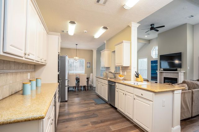 8915 Wallington Drive, Houston, TX 77096