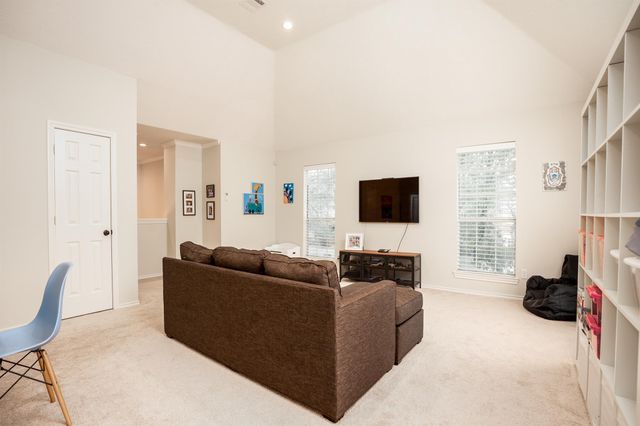 8915 Wallington Drive, Houston, TX 77096