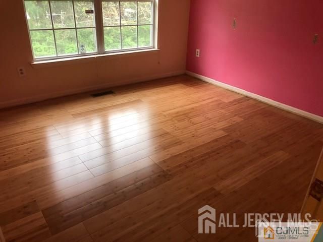 574 Buckingham Drive, Piscataway, NJ 08854