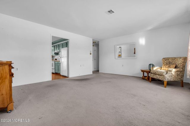 1236B Hamilton Court, Lakewood, NJ 08701