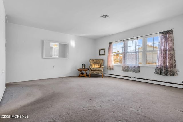 1236B Hamilton Court, Lakewood, NJ 08701