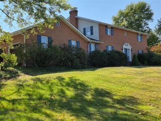 10400 Lincoln Street SE, East Canton, OH 44730