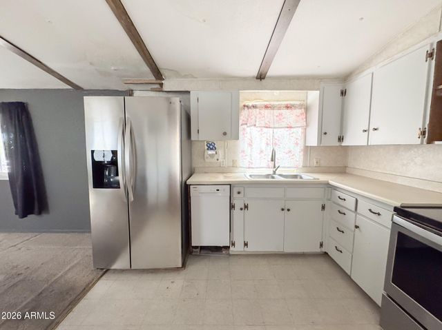 2875 W FOOTHILL Street, Apache Junction, AZ 85120