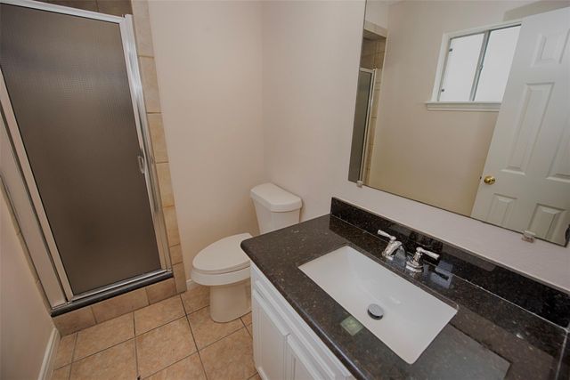 711 Voyager Drive, Houston, TX 77062