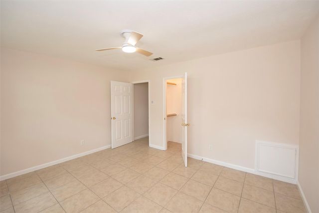 711 Voyager Drive, Houston, TX 77062