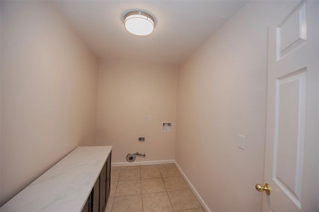 711 Voyager Drive, Houston, TX 77062