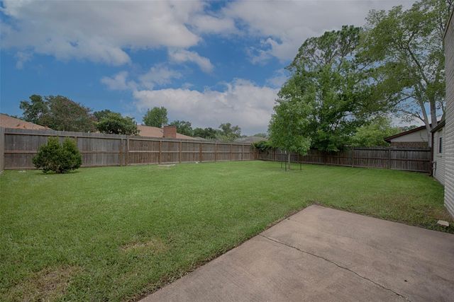 711 Voyager Drive, Houston, TX 77062
