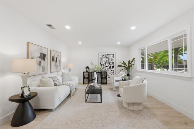 4556 Harwood Road, San Jose, CA 95124