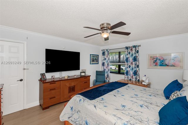 6064 NW 3rd St, Margate, FL 33063